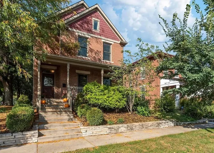 Housepitality - The Victorian Vacation Holiday home Columbus